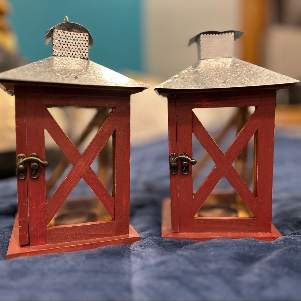 Rustic Red Lantern Set
